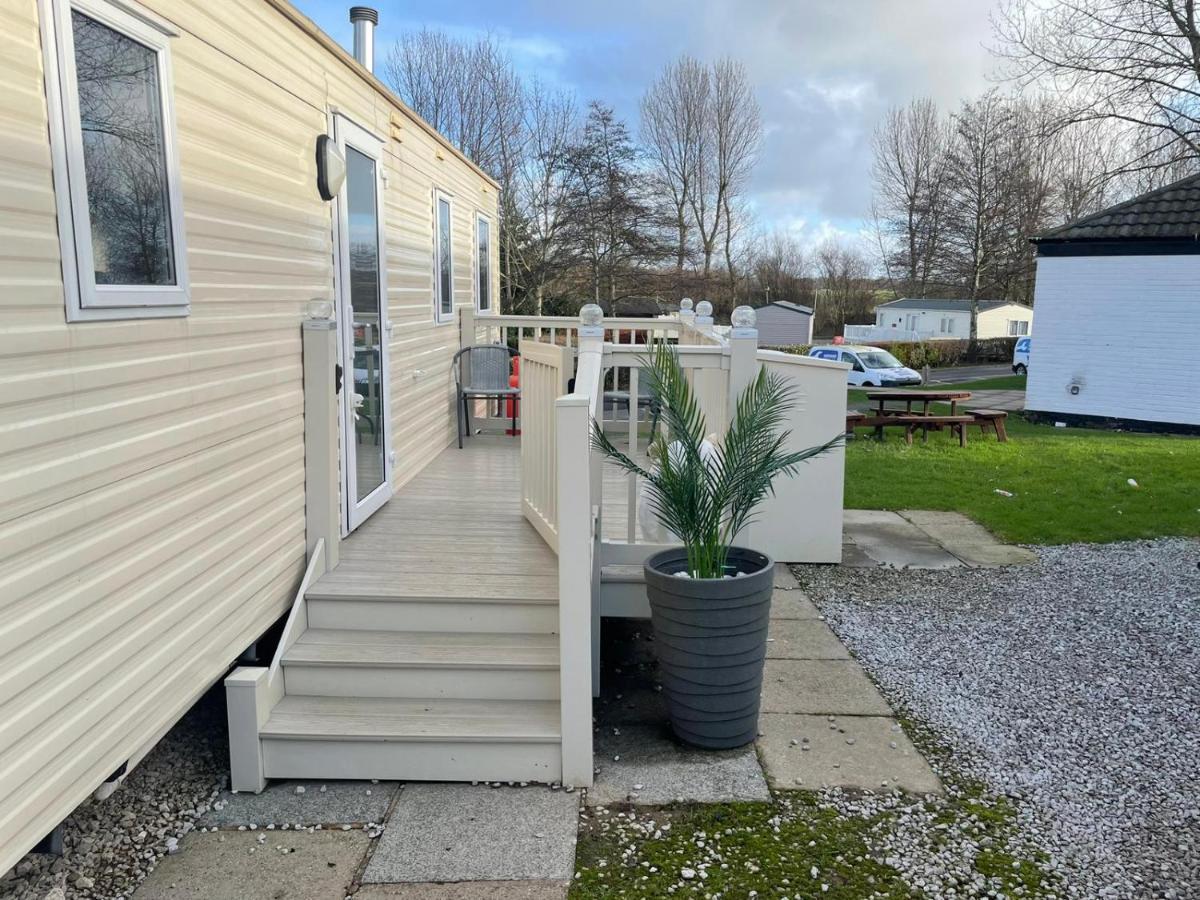 Caravan In Haven Marton Mere Holiday Park Blackpool Extérieur photo