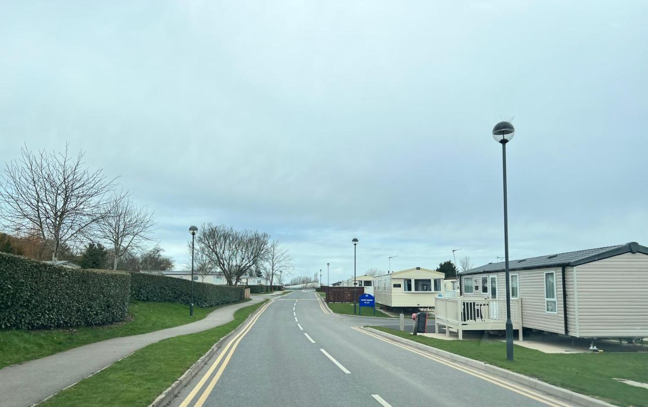 Caravan In Haven Marton Mere Holiday Park Blackpool Extérieur photo